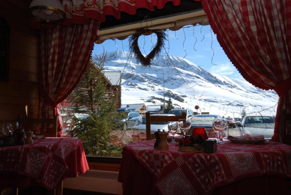 Hotel Le Dome ラルプ・デュエ エクステリア 写真